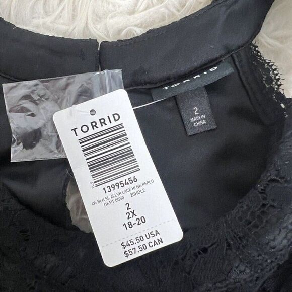 Torrid Women’s Plus 2x Black Lace Peplum Top High Neck Cutaway Shoulders NWT - Picture 4 of 12